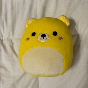Benton the lemon squishmellow
